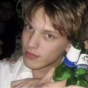 Meet your Posher, Yew